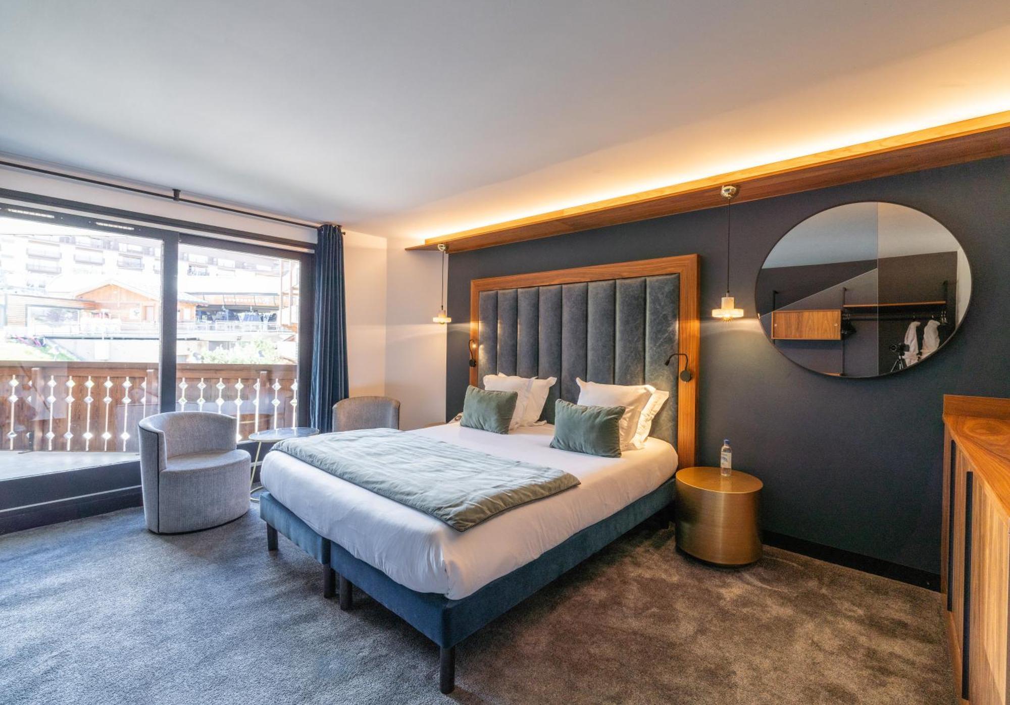 Hotel Fahrenheit Seven Courchevel Exterior foto